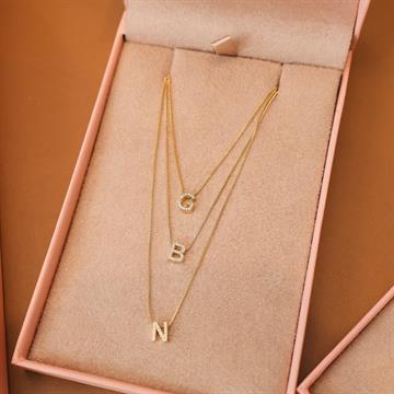 COLAR LETRA CRAVEJADO DOURADO