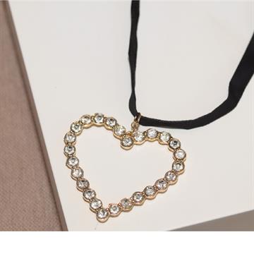 COLAR CHOKER VELUDO CORACAO STRASS