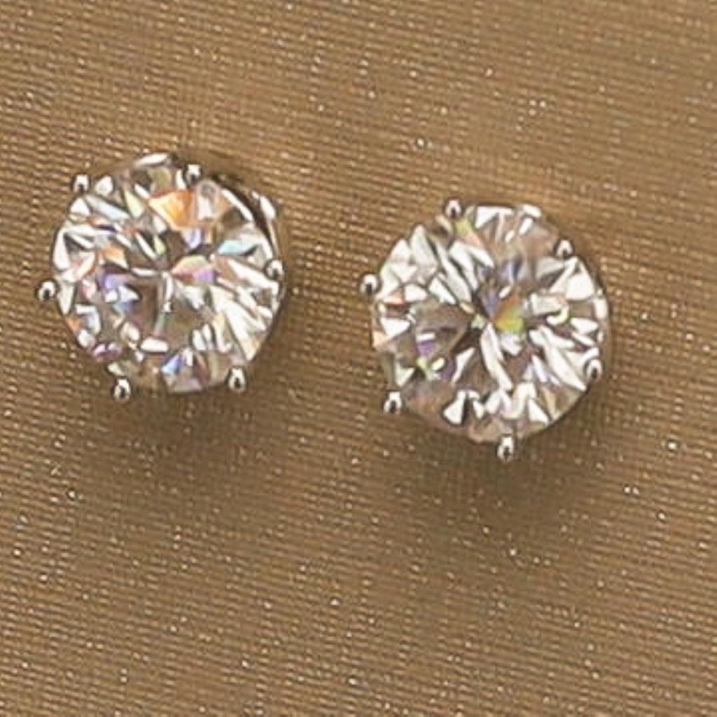 AG BRINCO 6 GARRAS 10MM MOISSANITE
