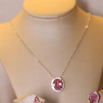 COLAR PRINCESA OVAL PEDRA CRAVEJADO