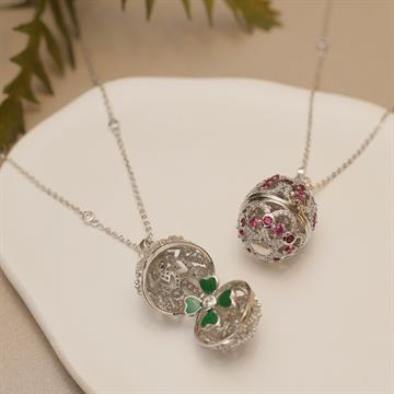 COLAR RELICÁRIO OVAL CRAVEJADO