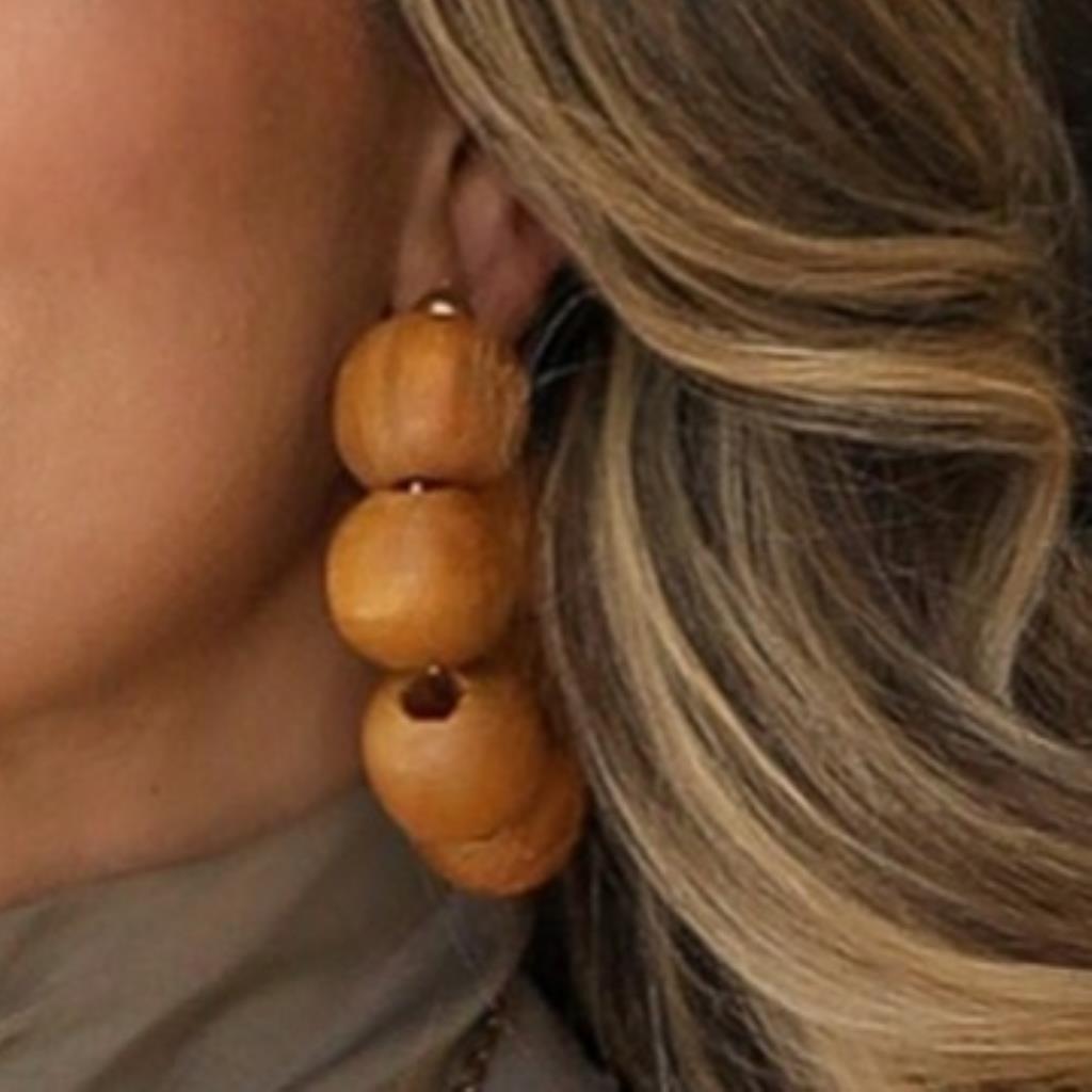 BRINCO ARRGOLAS BOLAS MADEIRAS