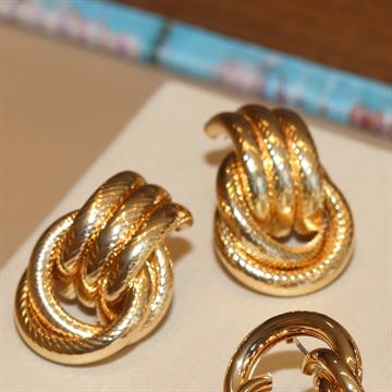 BRINCO ENTRELAÇADO TEXTURIZADO