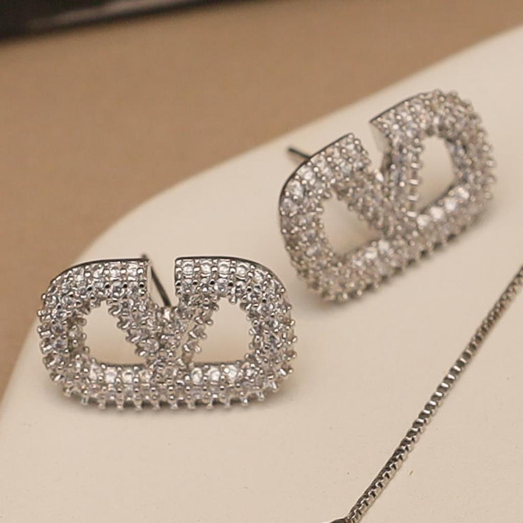 BRINCO VALENTINO CRAVEJADO P