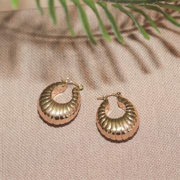 BRINCO ARGOLA OVAL TRABALHADA