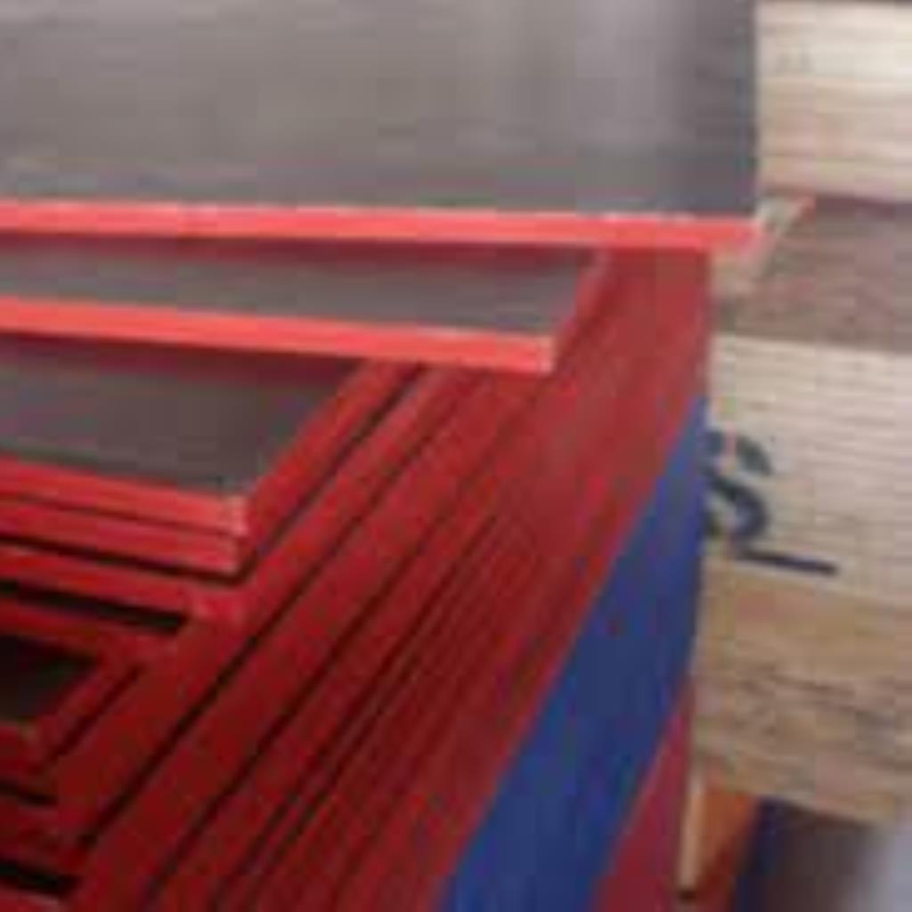 Chapa Madeirite Plastificado 2,20x1,10m 20mm