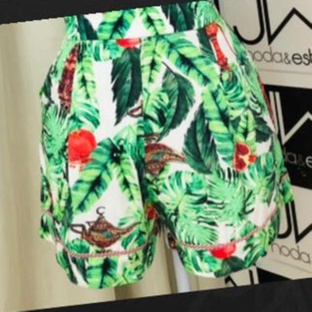 SHORT FOLHAGEM VIVOS LISTRAS