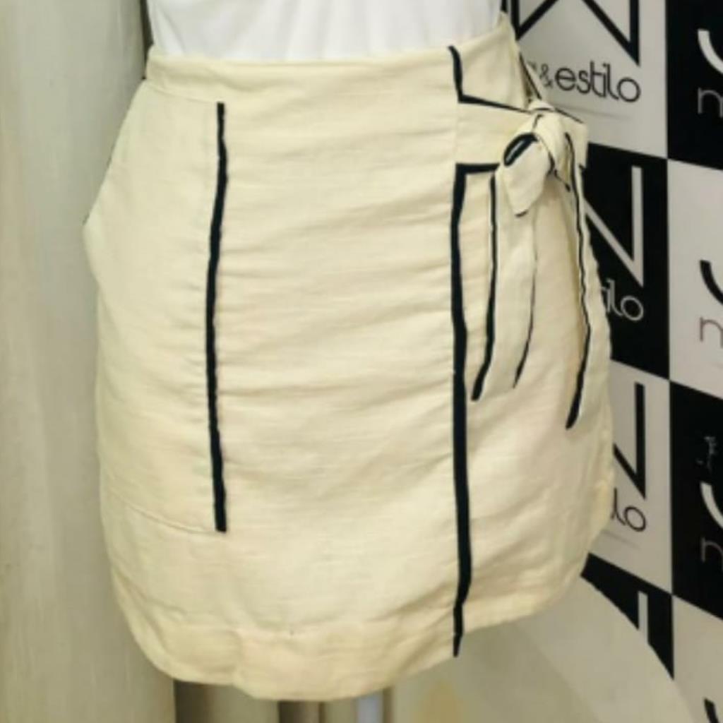 SHORT SAIA LUCY