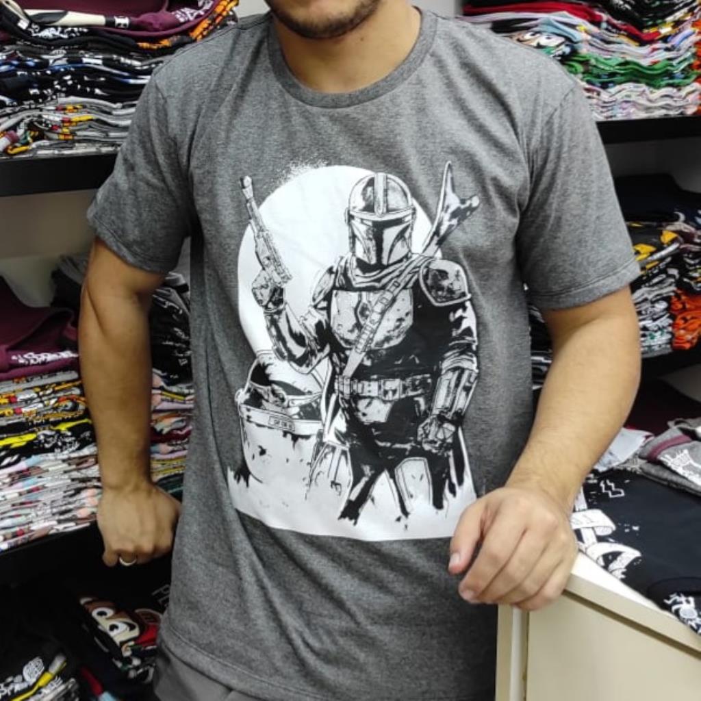 Camisa Mandaloriano e Bebê Yoda