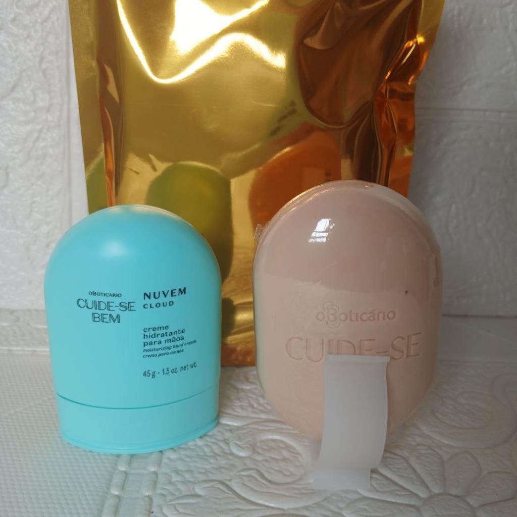Presente Nuvem Creme de Maos