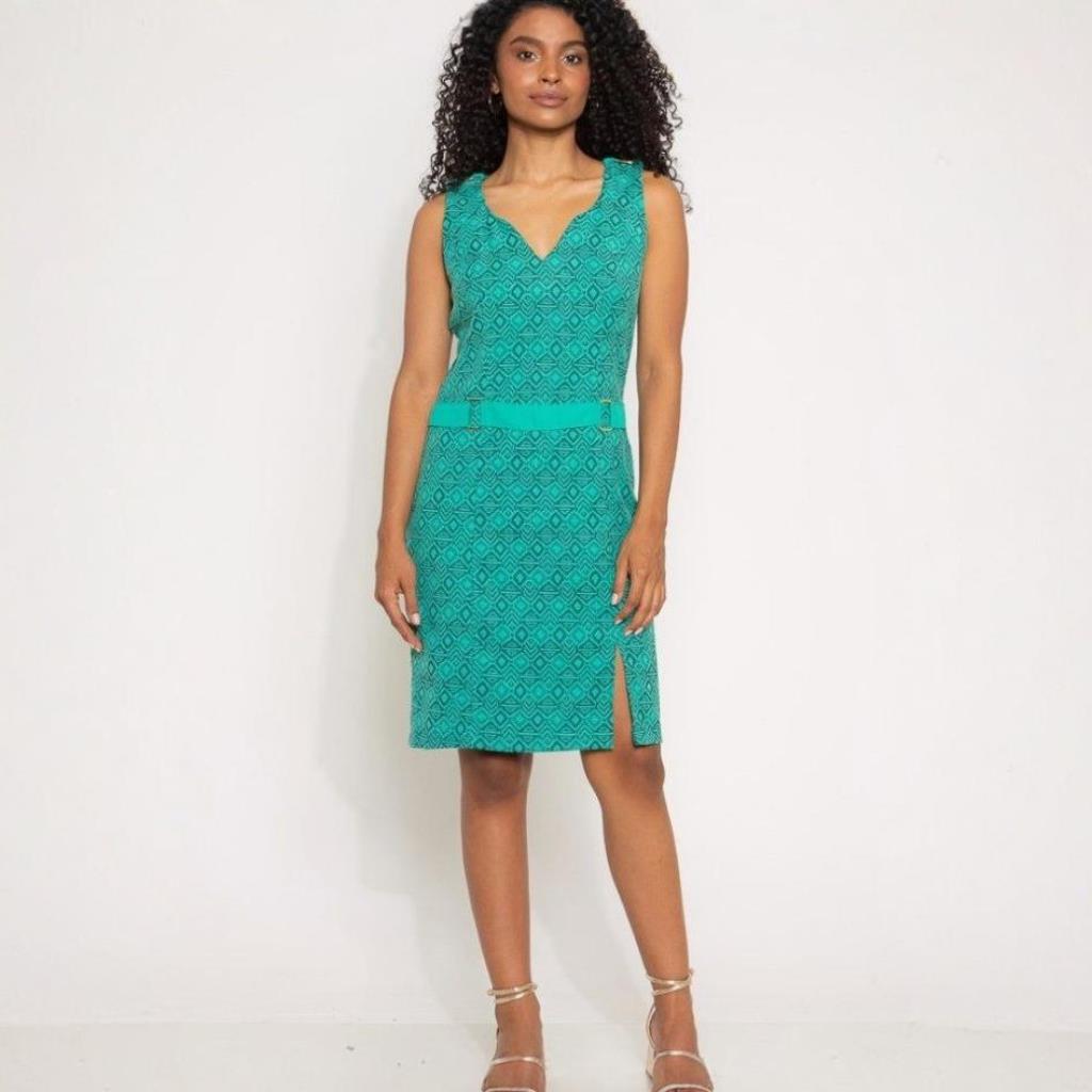 VESTIDO REGATA LUCIENE EM JQD VERDE COM DETALHE EM COMPOSE