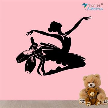 Adesivo de Parede Bailarina - 72 x 56 cm