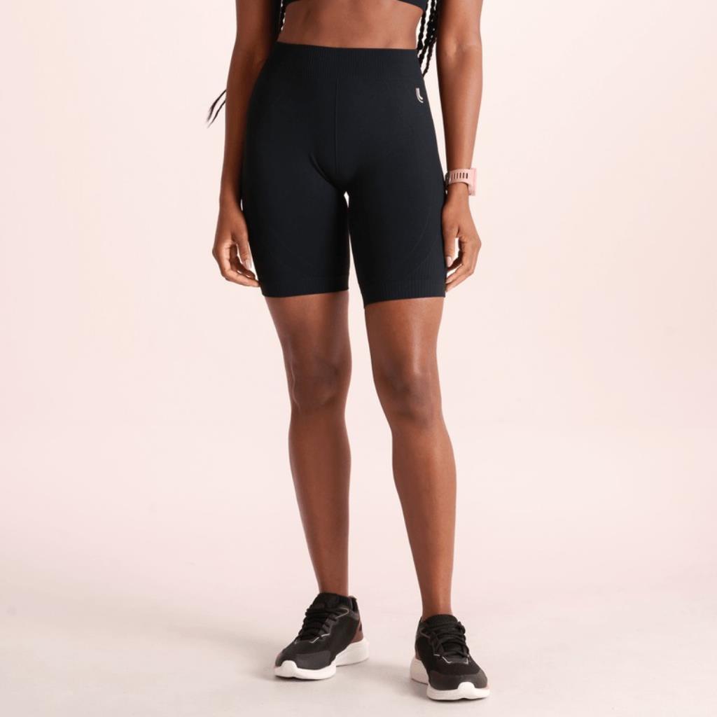 Bermuda Max Feminina Preta Tam G Lupo