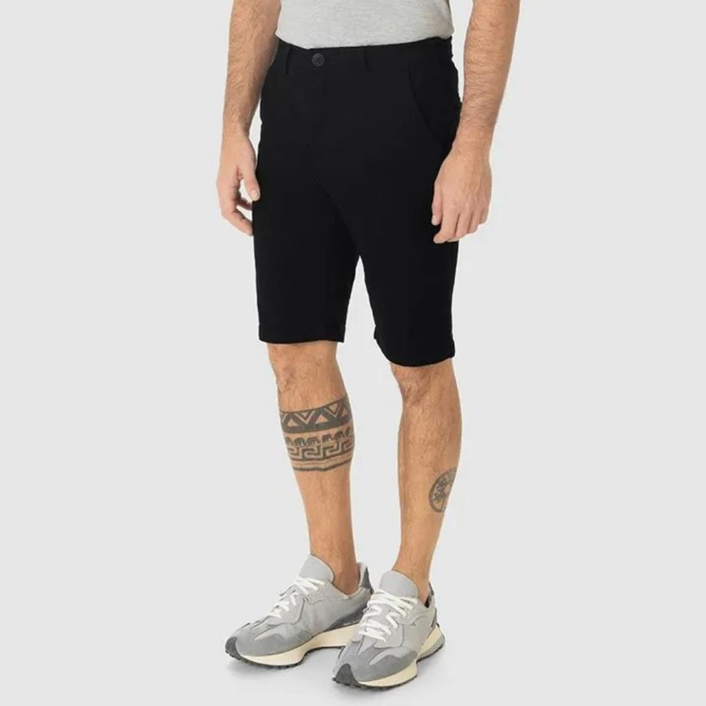 Bermuda Masc Chino Sarja Stretch Preta Tam 44 Malwee