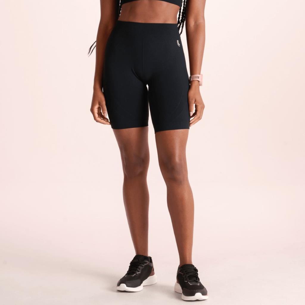 Bermuda Max Feminina Preta Tam GG Lupo