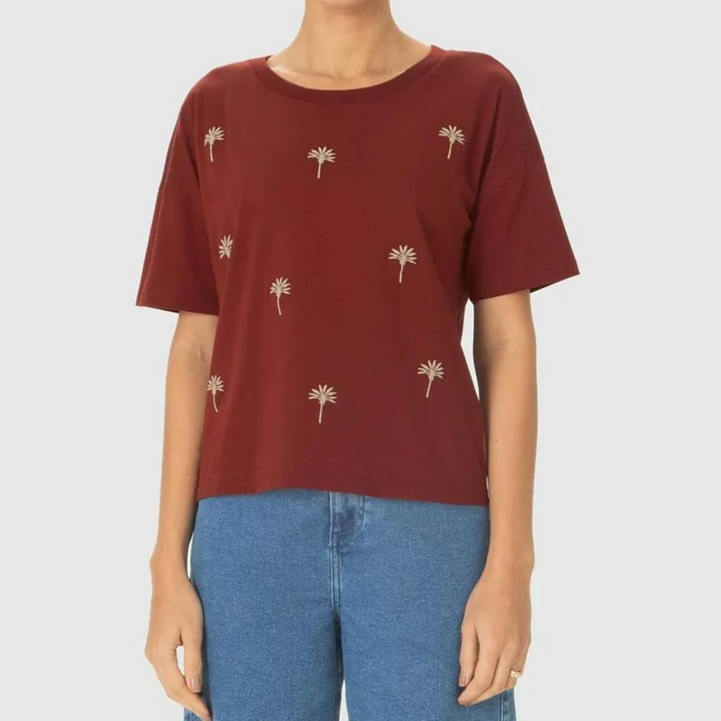 Camiseta Feminina Bordado Coqueiros Vermelho Tam XGG Malwee