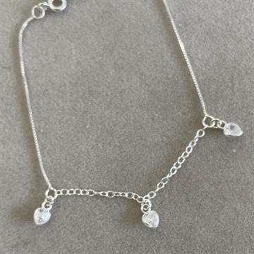 PULSEIRA VENEZIANA COM CRISTAIS CORAÇÃO