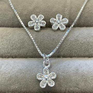 CONJUNTO FLOR COM ZIRCONIA CRISTAL