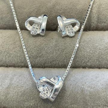 CONJUNTO CORACAO LISO E ZIRCONIA CRISTAL