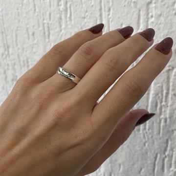 ALIANÇA CONCOVA 4MM TAM 18
