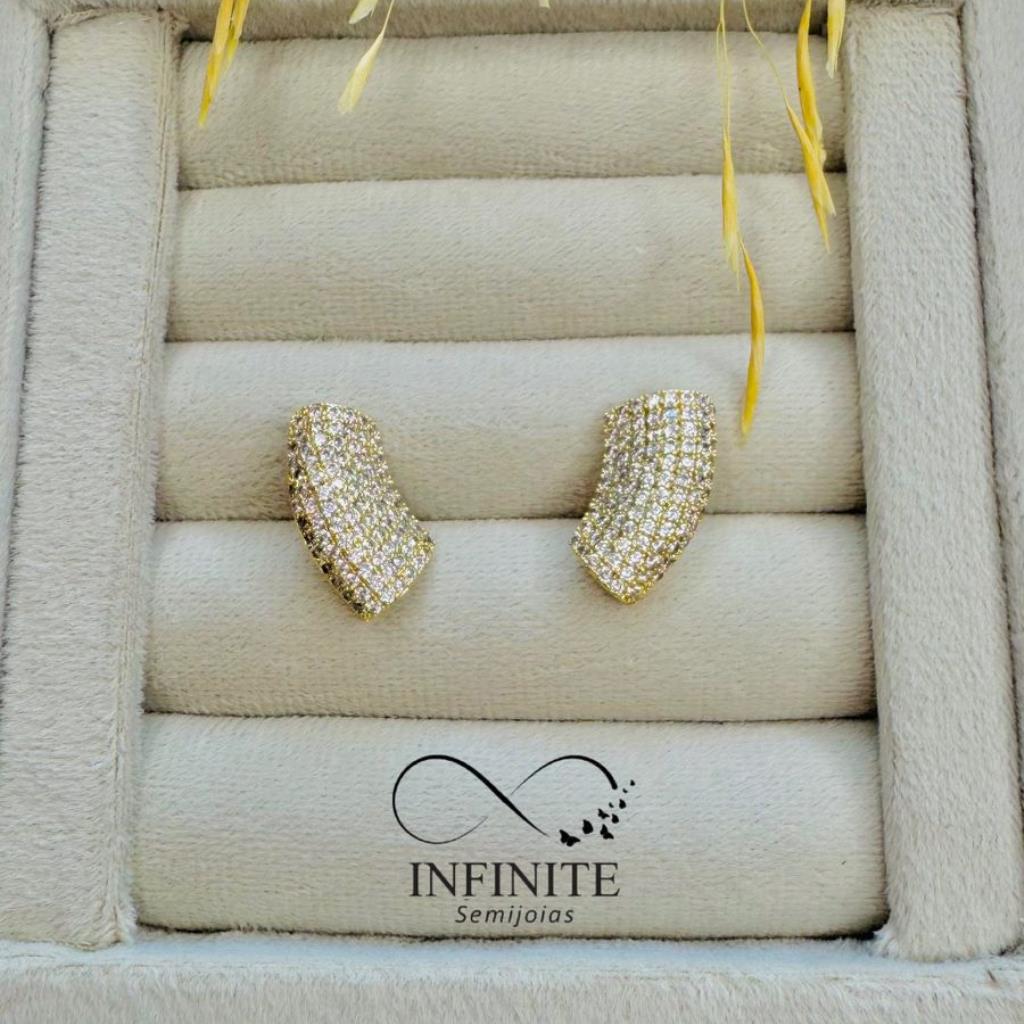 BRINCO EAR CUFF CRAVEJADO