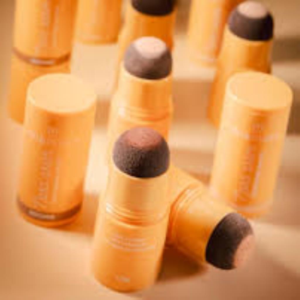 CONTORNO EM PÓ ESCURO - MIA MAKE