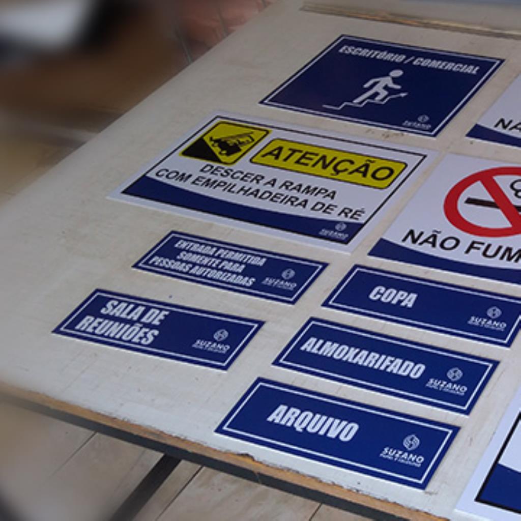 Placa ACM Personalizada  88 X 10cm