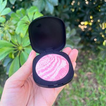 BLUSH CARVED IN MARBLE OBSIDIAN VEILED WOMAN