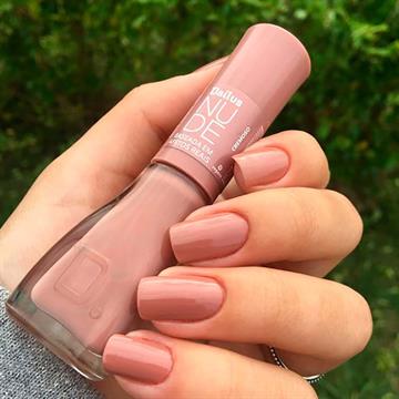 ESMALTE DAILUS BASEADA EM AFETOS REAIS