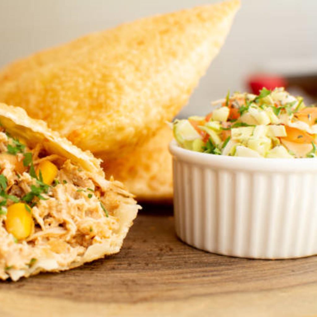 PASTEL DE FORNO (frango com cheddar )