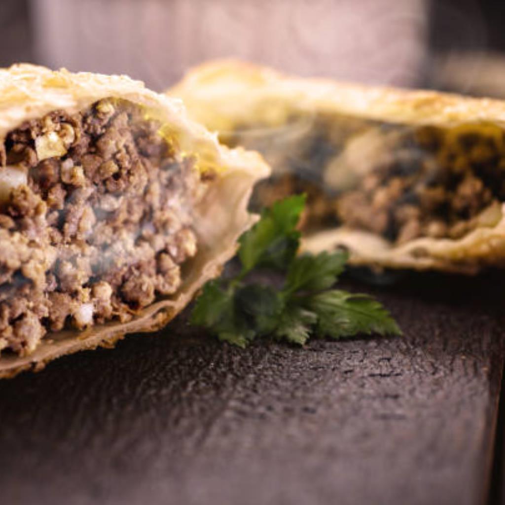 PASTEL  FRITO ( carne )