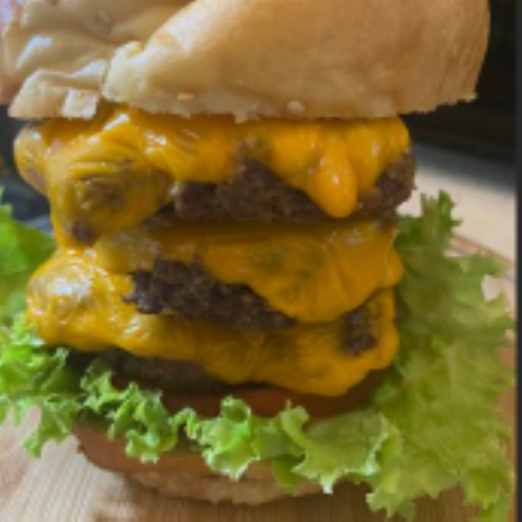 EGG BURGER HAMBURGÃO 🍔 ( Pão, 2 Carnes, Ovo, Tomate e Alface )