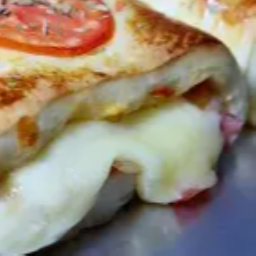 BAURU  ( queijo e presunto )