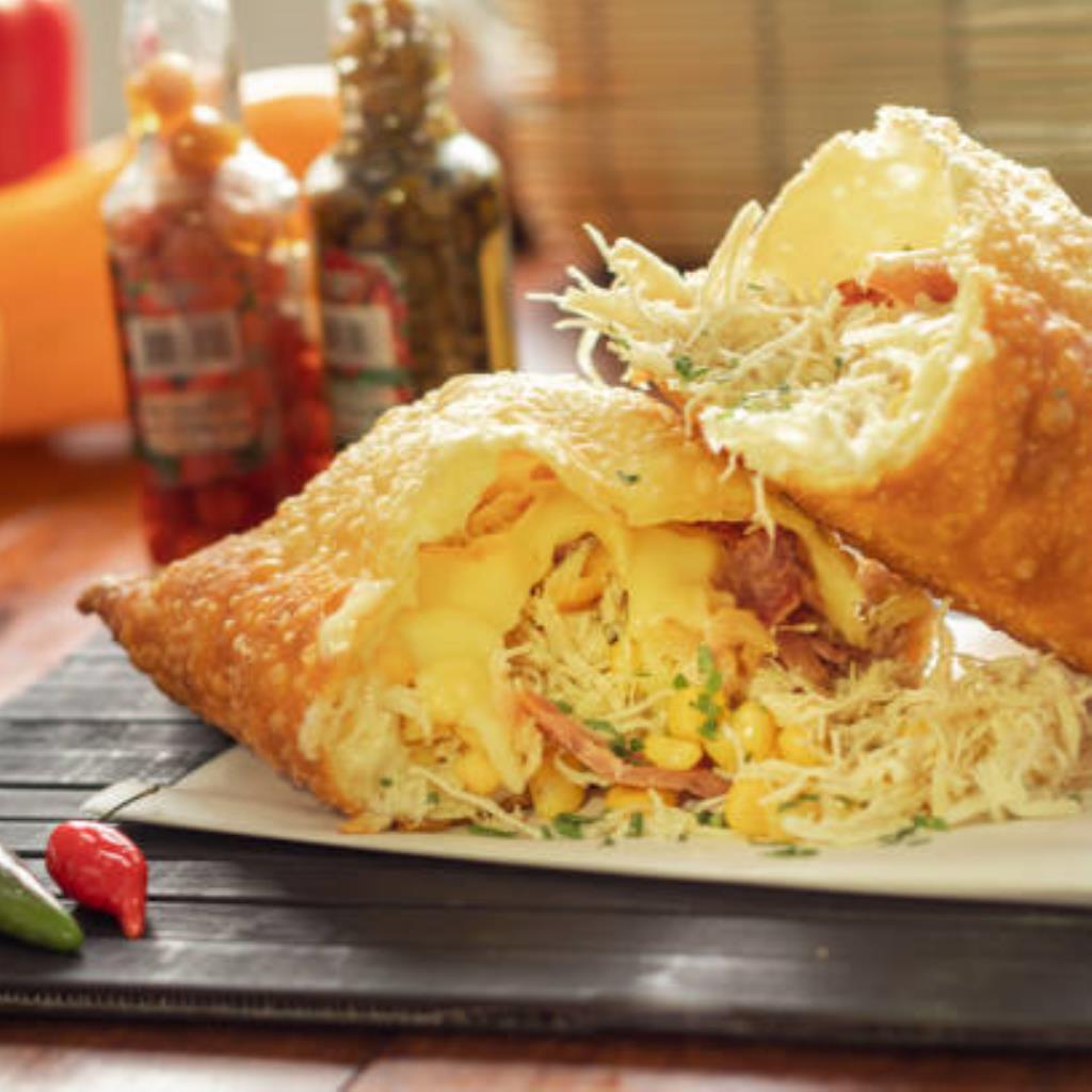 PASTEL FRITO DE FRANGO