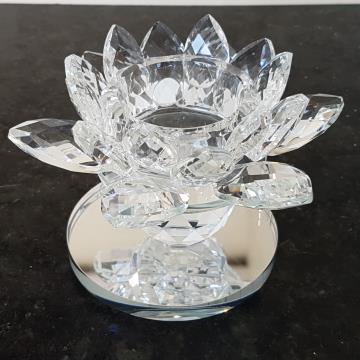 CASTIÇAL FLOR DE LOTUS CRISTAL