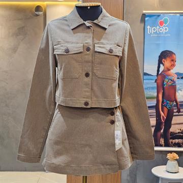 CONJ. CASACO /SHORTS SAIA FEM. MARROM P