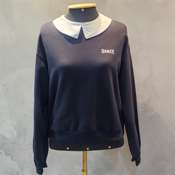 BLUSÃO JUVENIL FEMININO AMORA PRETO COM GOLA BRANCA. TAM 18.