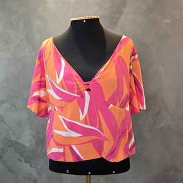 CROPPED TENDENZA ESTAMPADO FOLHAGEM 44