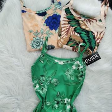 vestido canelado estampado