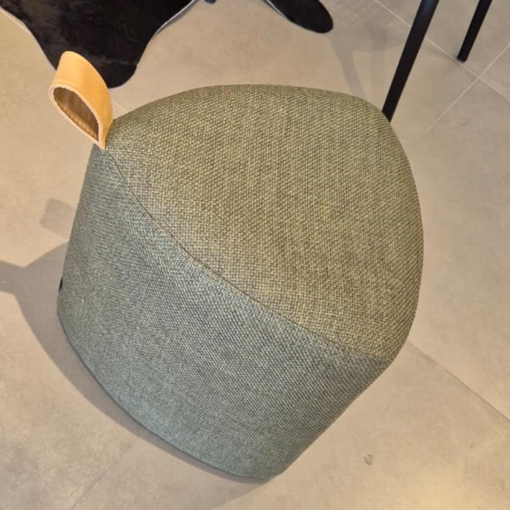 PUFF ORTZ T1975 C103 44 x 42 x 42