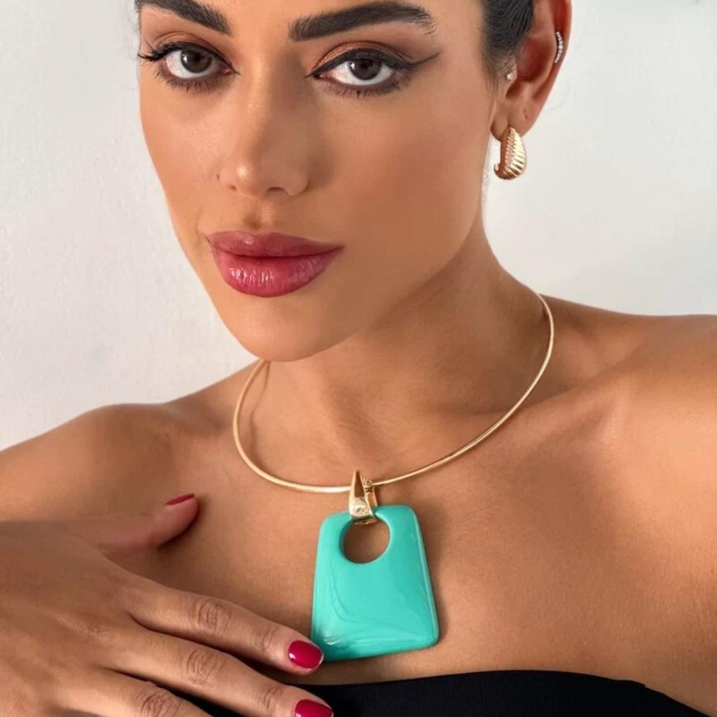 Choker Folheada Pingente Geometrico - prata azul